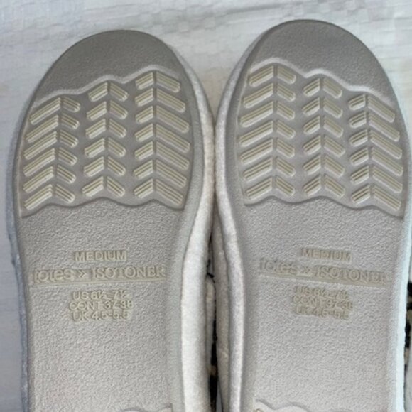 NEW-TOTES & ISOTONER Ankle Booties Slippers Leopard Trim Women's Size 6.5-7.5 M - Picture 6 of 8